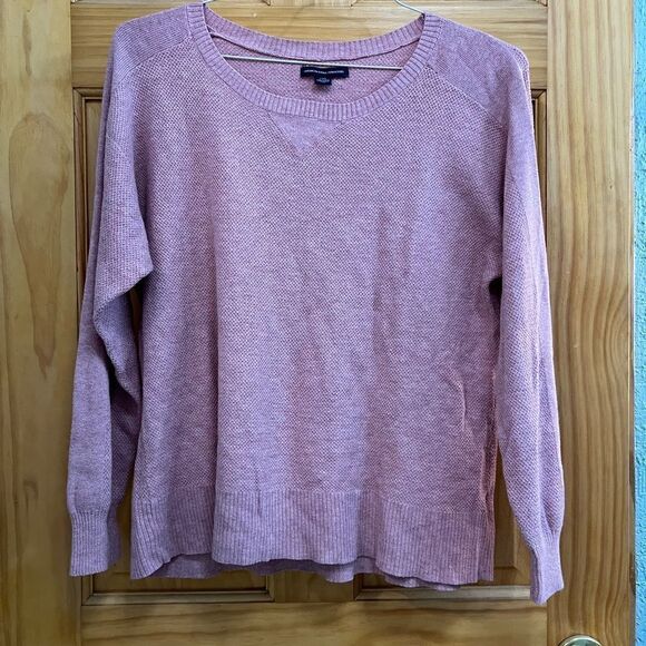 American Eagle mauve color size lg sweater - Picture 1 of 9